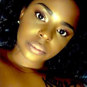 Meet your Posher, Davanna